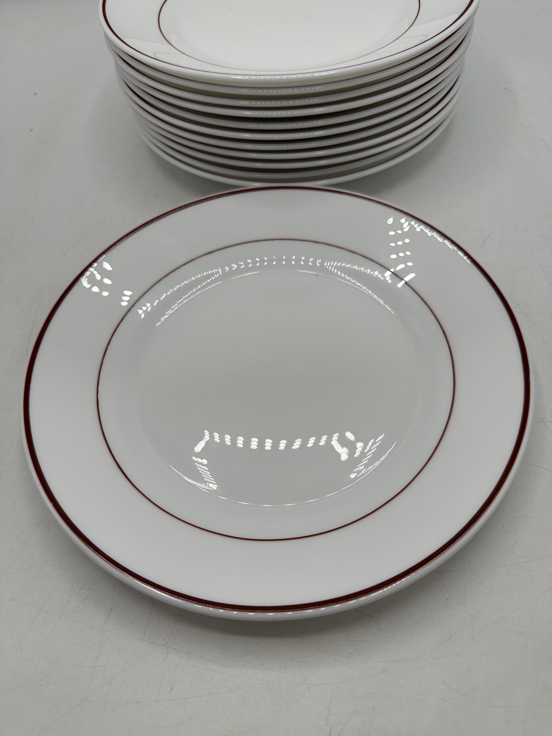 12 assiettes plates vintage Arcopal Restaurant – Image 5