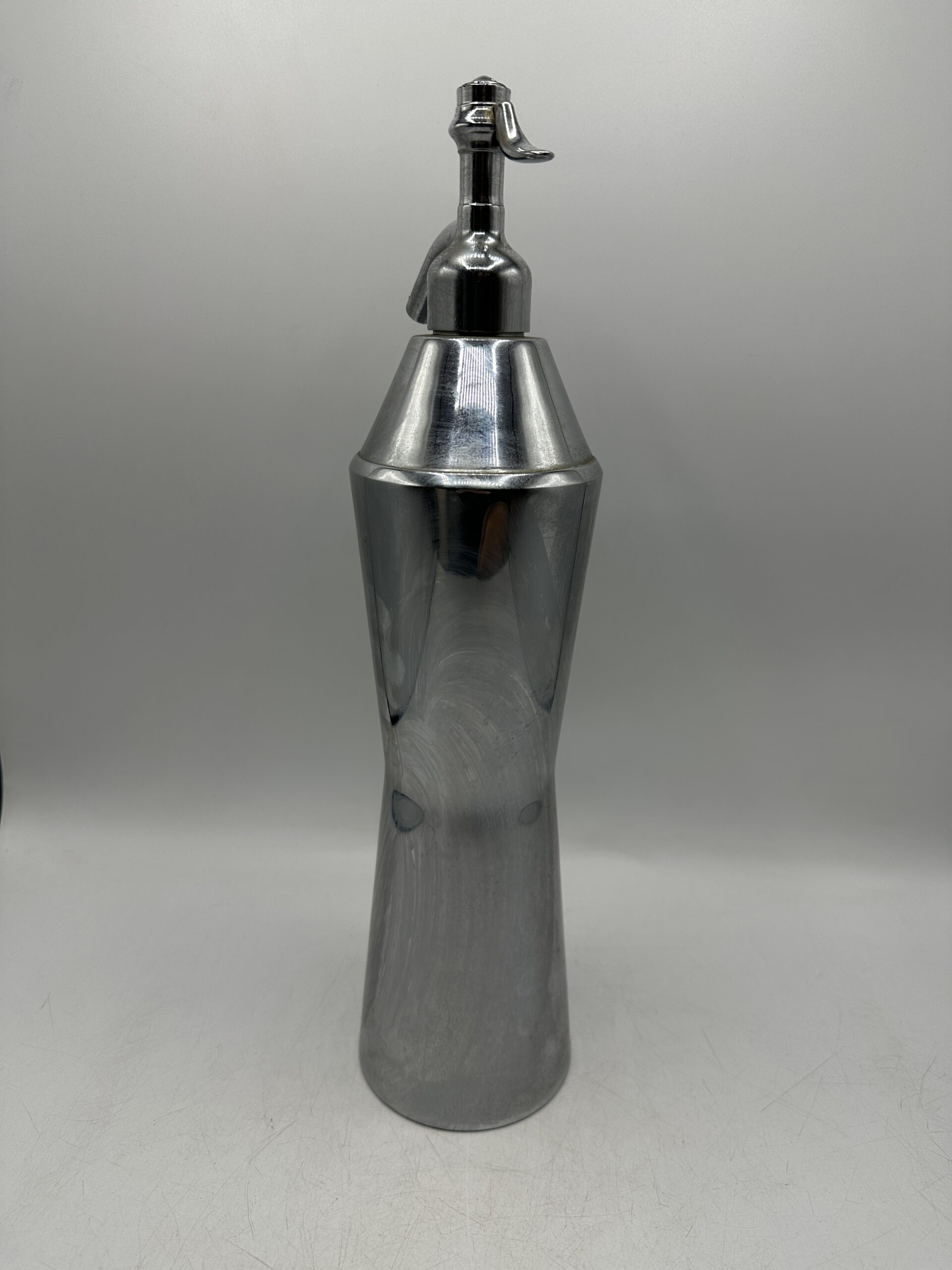 Ancien siphon à eau de seltz en métal chromé – Image 6